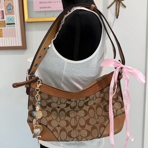 Vintage Coach Classic Shoulder Bag